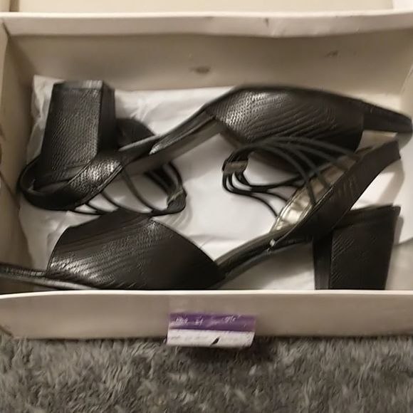 Angel Steps Black Textured Peep Toe Sandals! - Picture 11 of 13